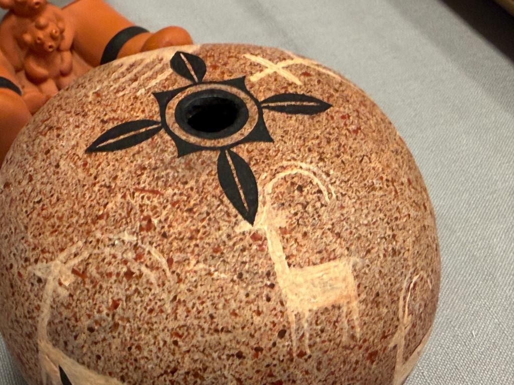 ZIA PUEBLO NEW MEXICO POLYCHROME HAND CRAFTED SEED POT WITH PETROGLYPHS DESIGN SIGNED "R.A." - 5