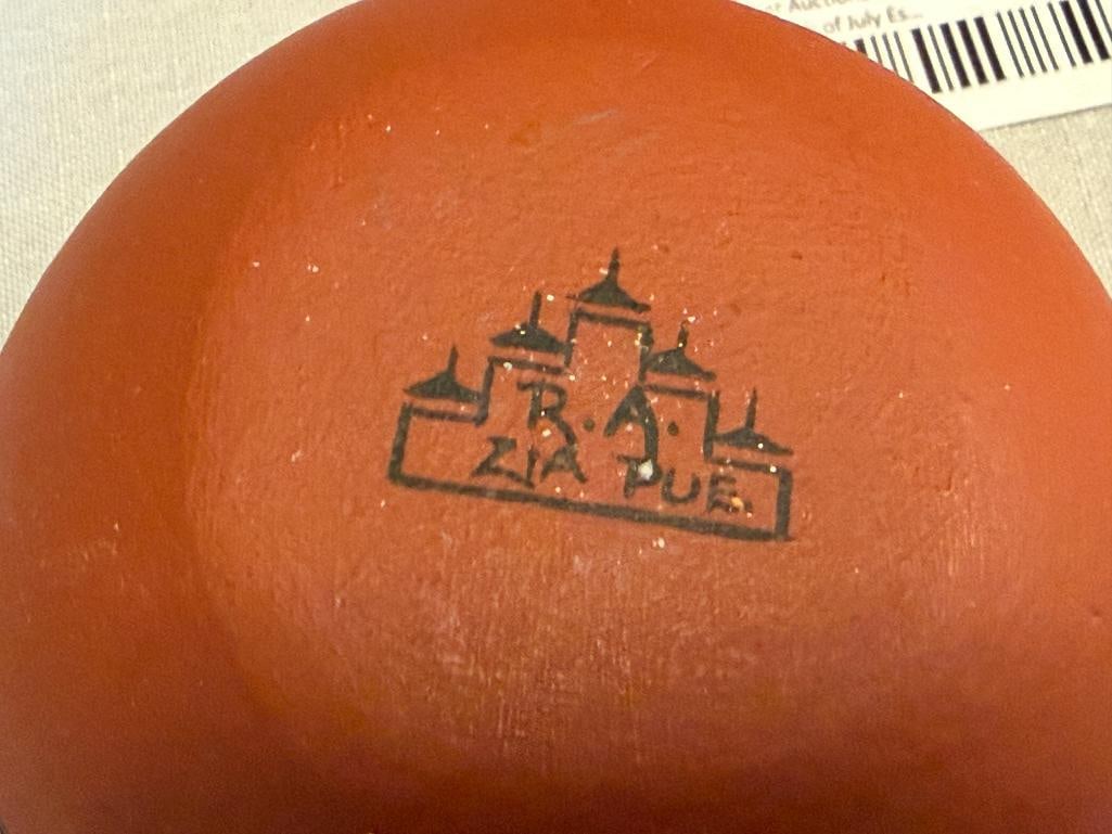 ZIA PUEBLO NEW MEXICO POLYCHROME HAND CRAFTED SEED POT WITH PETROGLYPHS DESIGN SIGNED "R.A." - 7