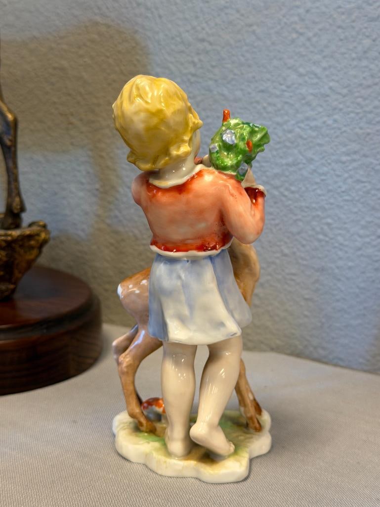 1930'S ROSENTHAL HAND PAINTED PORCELAIN FIGURINE GIRL FEEDING FAWN DESIGNED BY LORE FRIEDRICH GRO... - 5