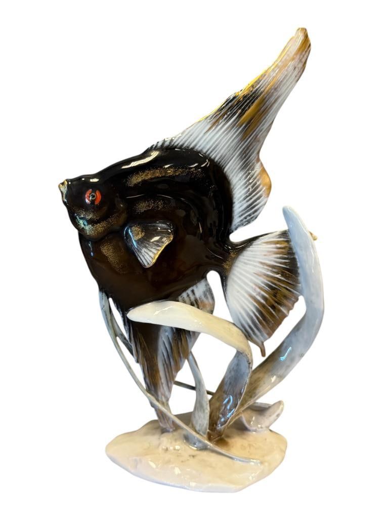 VINTAGE ROSENTHAL HAND PAINTED PORCELAIN SCALARE ANGEL FISH FIGURINE DESINGED BY FRITZ HEIDENRICH (1 of 9)