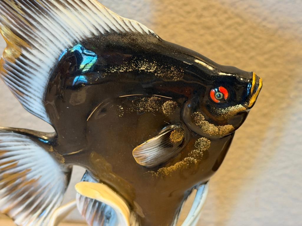 VINTAGE ROSENTHAL HAND PAINTED PORCELAIN SCALARE ANGEL FISH FIGURINE DESINGED BY FRITZ HEIDENRICH - 6