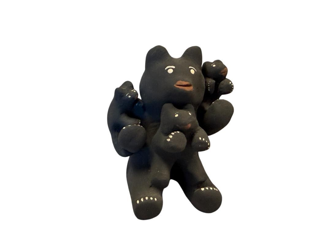 MARIA PRISCILLA ROMERO COCHITI PUEBLO POTTERY CLAY BEAR STORYTELLER FIGURINE: MARIA ROMERO (1936-2020) COCHITI PUEBLO POTTERY CLAY BEAR STORYTELLER, SIGNED ON THE BOTTOM, NO DAMAGE OR REPAIRS 3" H