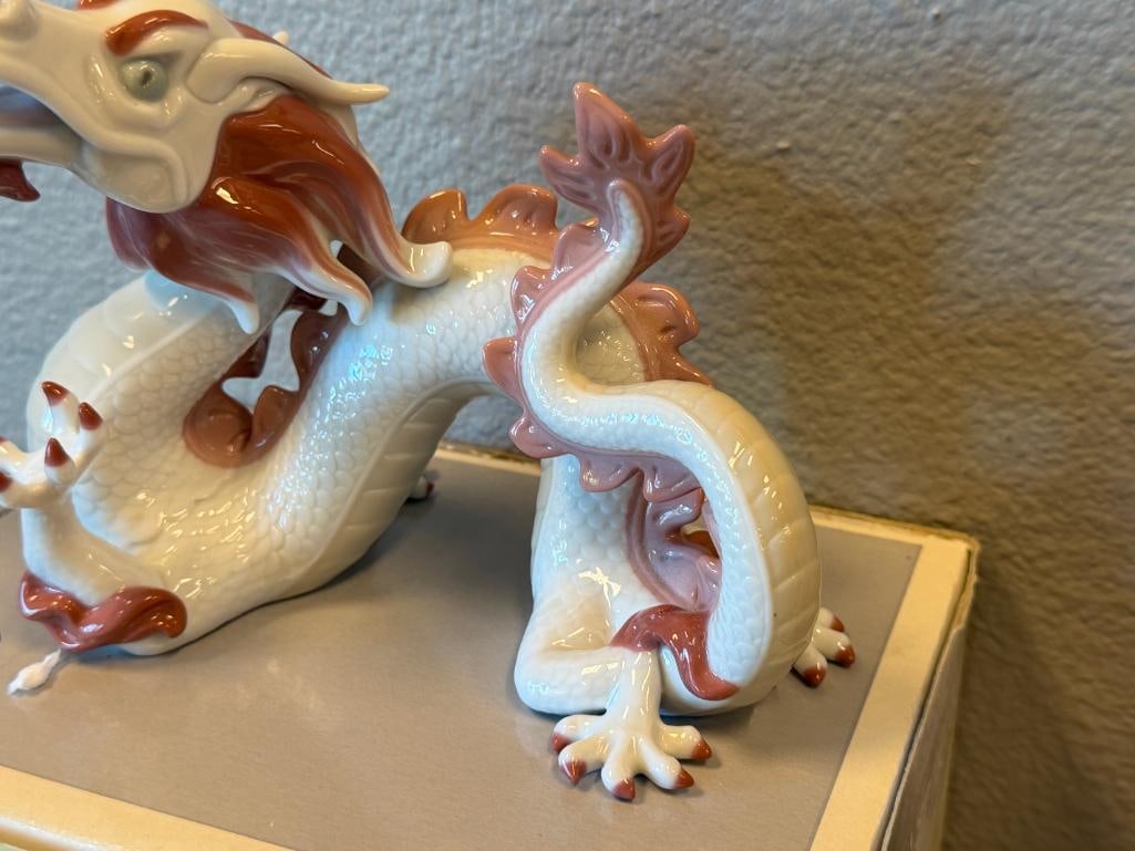 LLADRO ZODIAC COLLECTION FINE PORCELAIN FIGURE THE DRAGON NO. 6715 DESIGNED BY JOAN CODERCH - 4
