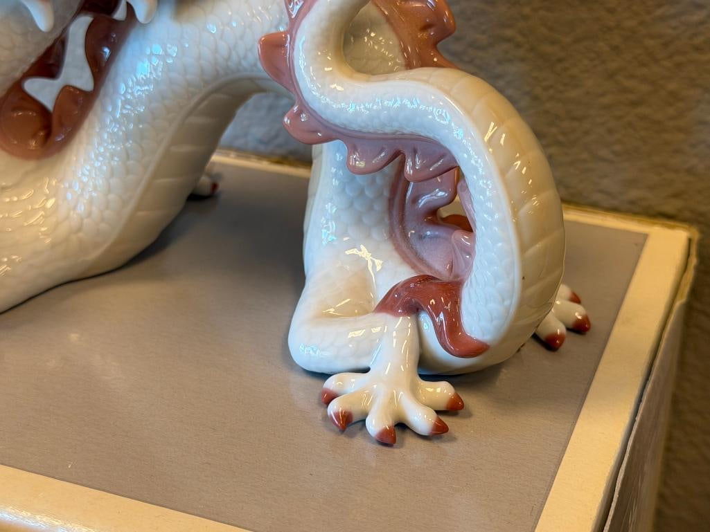 LLADRO ZODIAC COLLECTION FINE PORCELAIN FIGURE THE DRAGON NO. 6715 DESIGNED BY JOAN CODERCH - 5