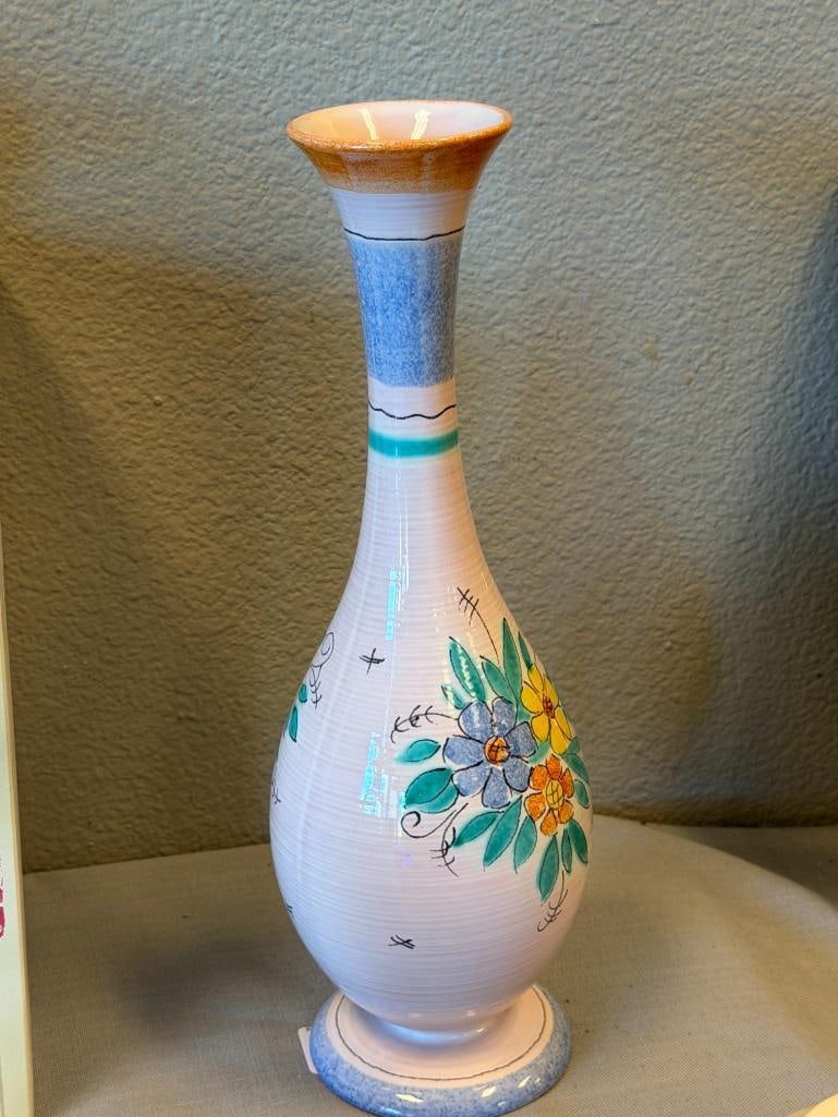 20TH CENTURY WAECHTERSBACH GERMAN MADE POTTERY TALL FLUTED BUD VASE - 5