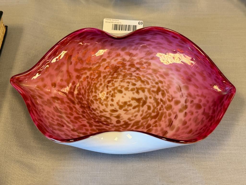 HAND BLOWN ART GLASS CASED GLASS CONFETTI BOWL WITH PINCHED RIM - 2