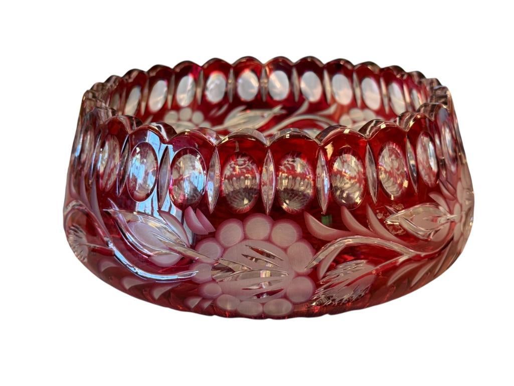 LARGE CRANBERRY CUT TO CLEAR BOWL WITH FLORAL DESIGN: ETCHED FLORAL DESIGN, NO CHIPS OR CRACKS 9" ROUND