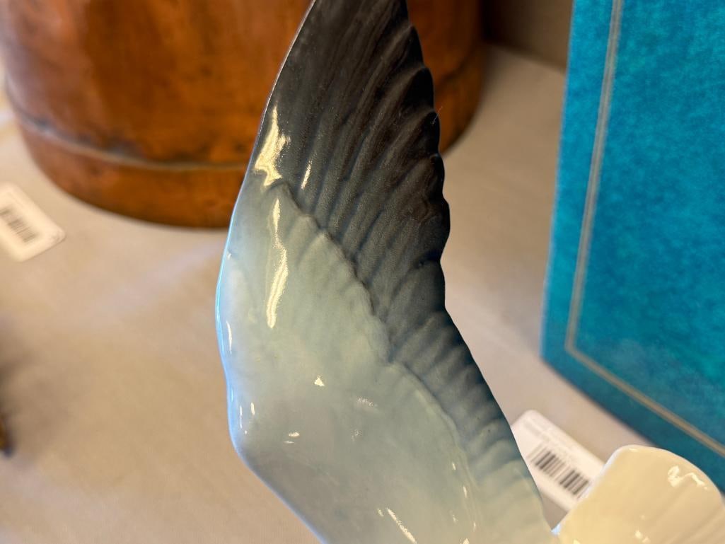 VINTAGE ROSENTHAL HAND PAINTED PORCELAIN SEAGULL FIGURINE DESIGNED BY FRITZ HEIDENREICH CIRCA 195... - 3