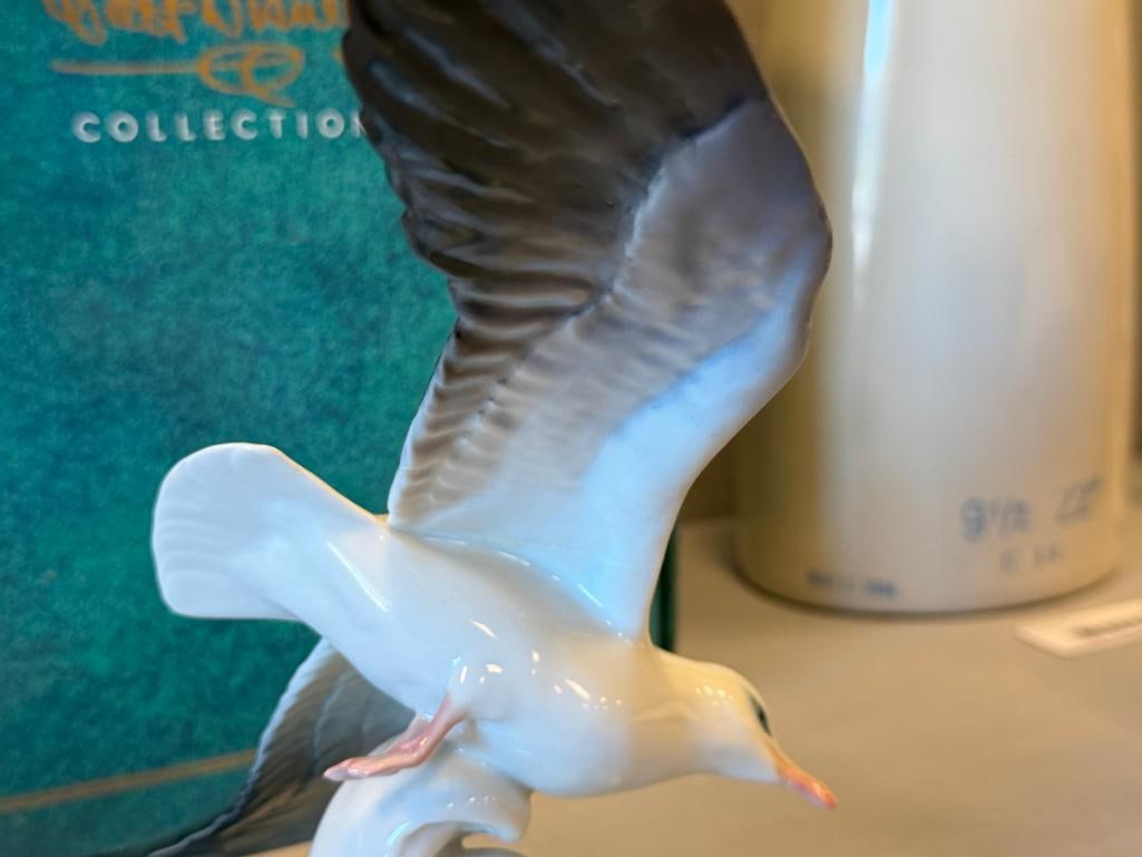 VINTAGE ROSENTHAL HAND PAINTED PORCELAIN SEAGULL FIGURINE DESIGNED BY FRITZ HEIDENREICH CIRCA 195... - 7