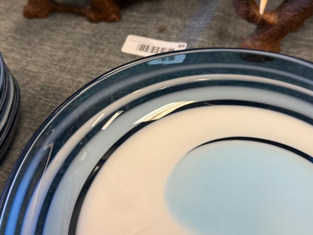 BLUE AND WHITE CASED HAND BLOWN ART GLASS SALAD BOWL SERVER WITH FIVE INDIVIDUAL BOWLS - 3
