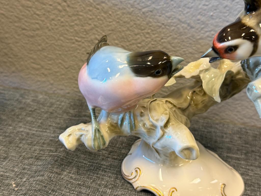 VINTAGE HUTSCHENREUTHER GERMAN PORCELAIN BIRD FIGURE DESINGED BY KARL TUTTER - 4