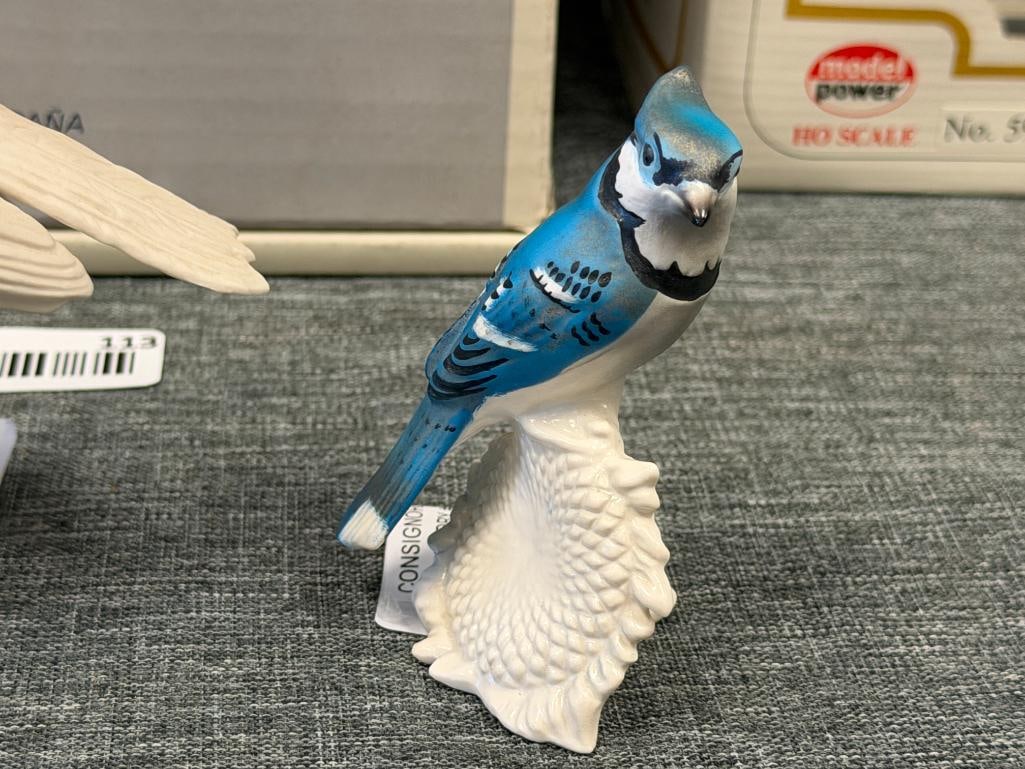 GOEBEL BISQUE PORCELAIN SONG THRUSH BIRD CV115 AND GOEBEL BLUE JAY ON SUNFLOWER 38527 - 6
