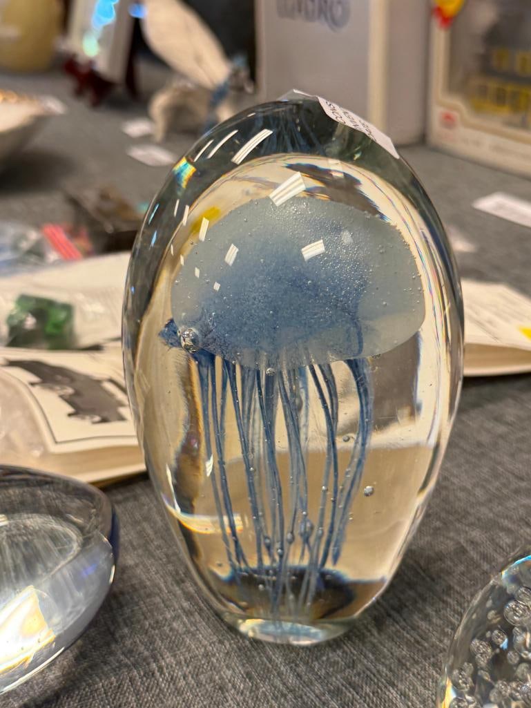 FOUR HAND BLOWN ART GLASS PAPERWEIGHTS, BUBBLE CENTER, JELLY FISH, BUBBLED, AND IRIDESCENT - 7