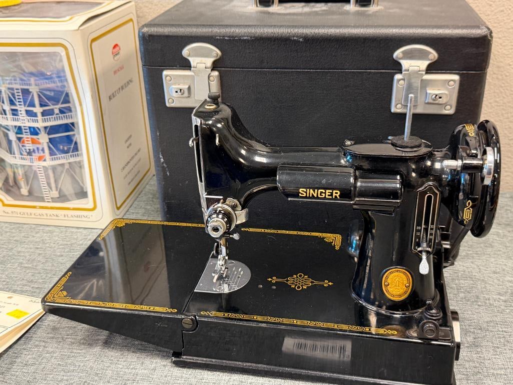 VINTAGE SINGER FEATHERWEIGHT PORTABLE SEWING MACHINE CAT. 3-120 SERIAL AL184383 SIMANCO USA - 7