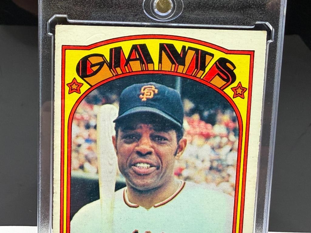 1972 TOPPS #49 WILLIE MAYS BASEBALL CARD - 2