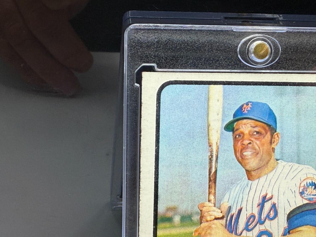 1973 TOPPS #305 WILLIE MAYS BASEBALL CARD - 5