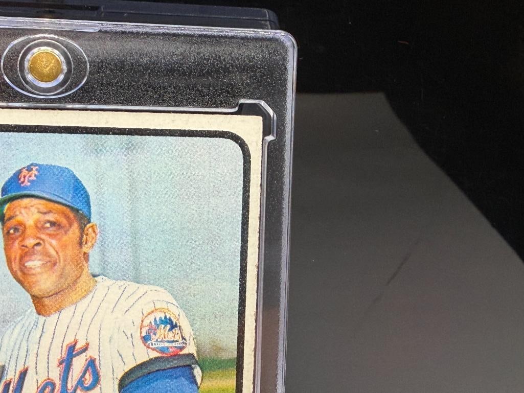 1973 TOPPS #305 WILLIE MAYS BASEBALL CARD - 6