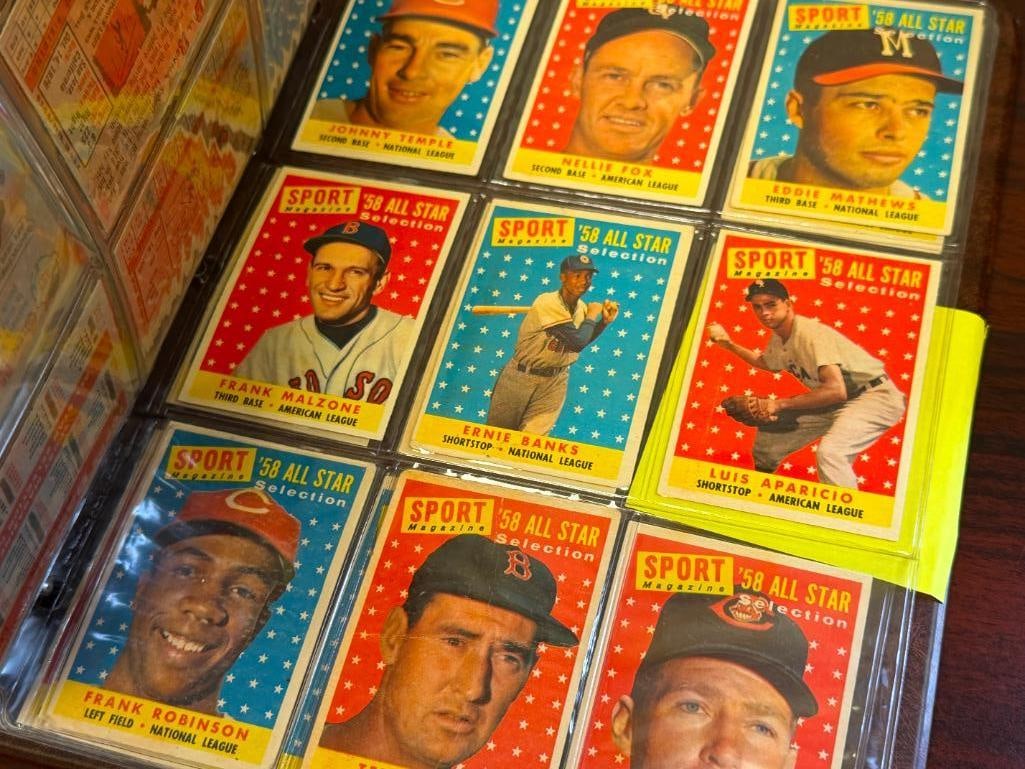 1958 TOPPS BASEBALL CARD SET FEATURING HALL OF FAMERS AND ROOKIE CARDS - 20