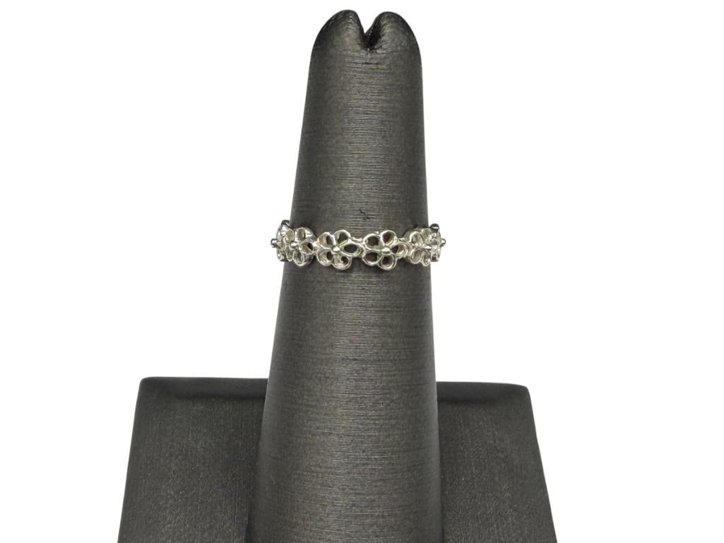 STERLING SILVER FLORAL PATTERN FILIGREE RING: SIZE 5, 3/16" FRONT, 1.17 GRAMS