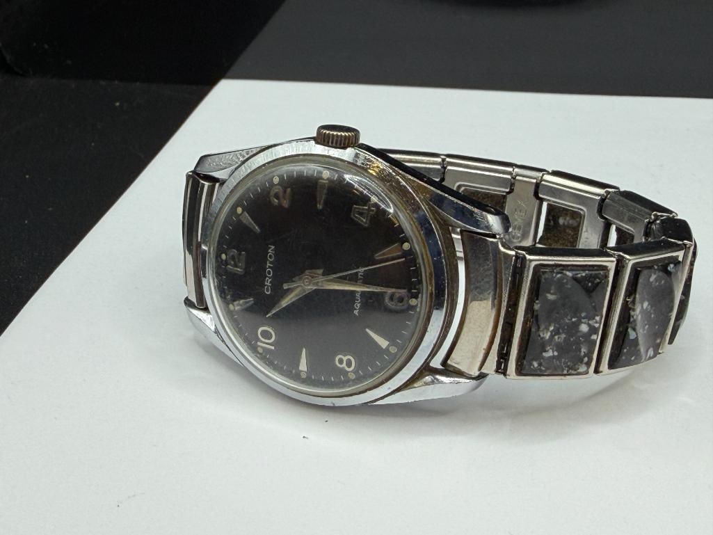 VINTAGE MEN'S CROTON AQUAMATIC WRISTWATCH - 5