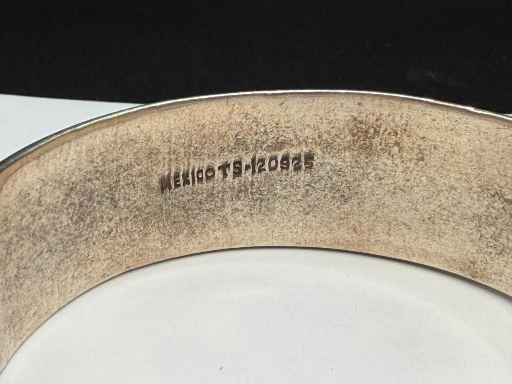VINTAGE TAXCO MEXICO STERLING SILVER STORYTELLING PIERCED DESIGN BANGLE BRACELET - 5