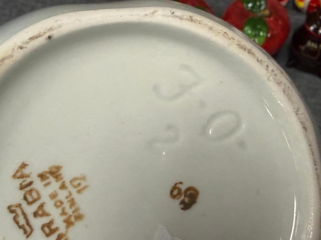 20TH CENTURY ENGLISH POTTERY PITCHERS NEW WHARE / ARABIA - 12