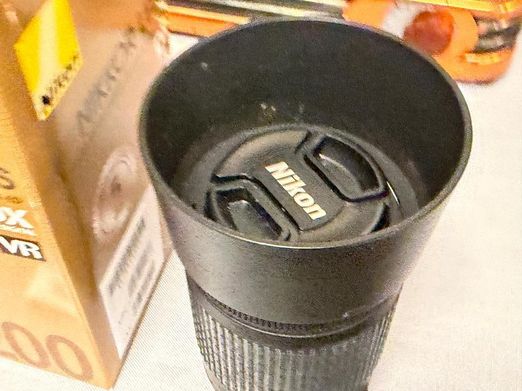 NIKON NIKKOR DX 55-200MM 1:4-5.G ED VR ZOOM LENS - 2
