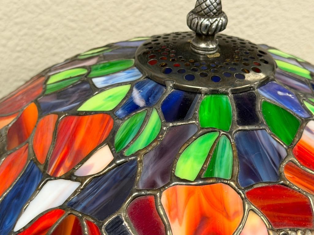 TIFFANY STYLE STAINED GLASS TABLE LAMP WITH PIERCED METAL OVERLAY CAST BRONZE TONED BASE - 6
