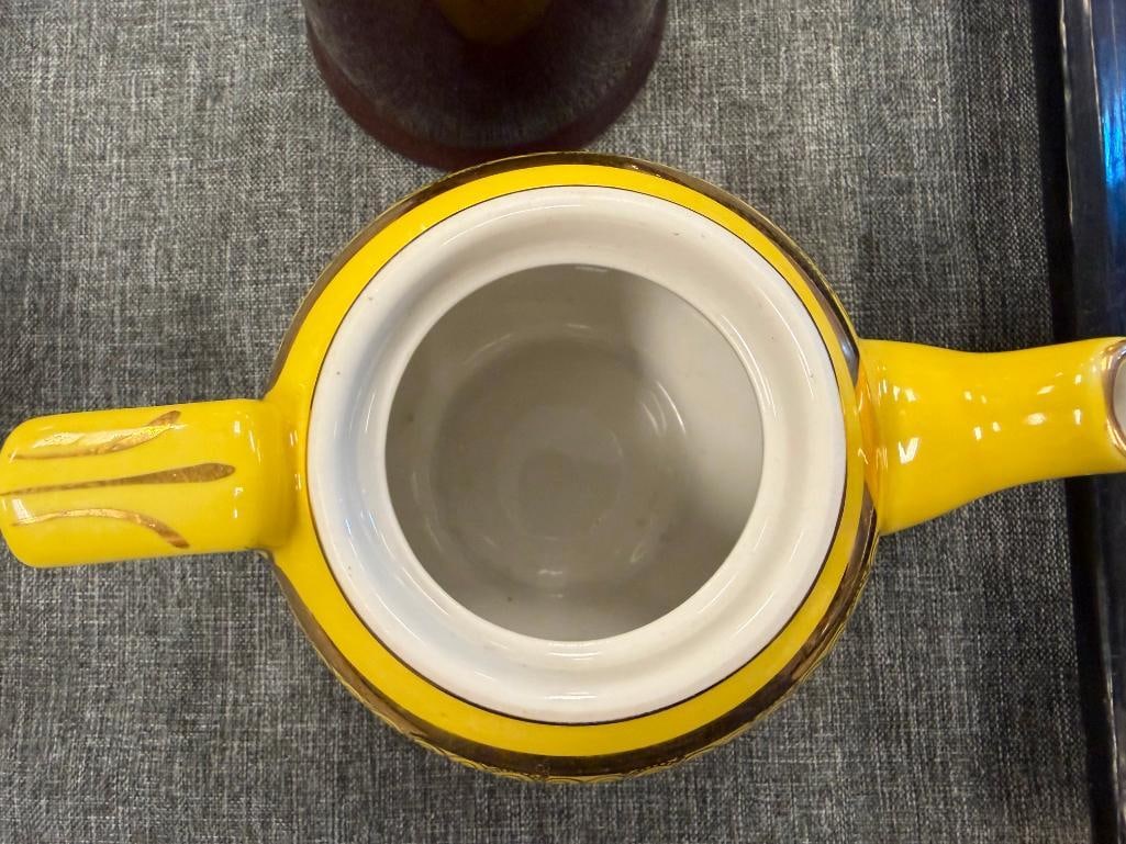 MID-CENTURY HALL AND JAPAN / OCCUPIED JAPAN MADE CERAMIC TEAPOTS - 10