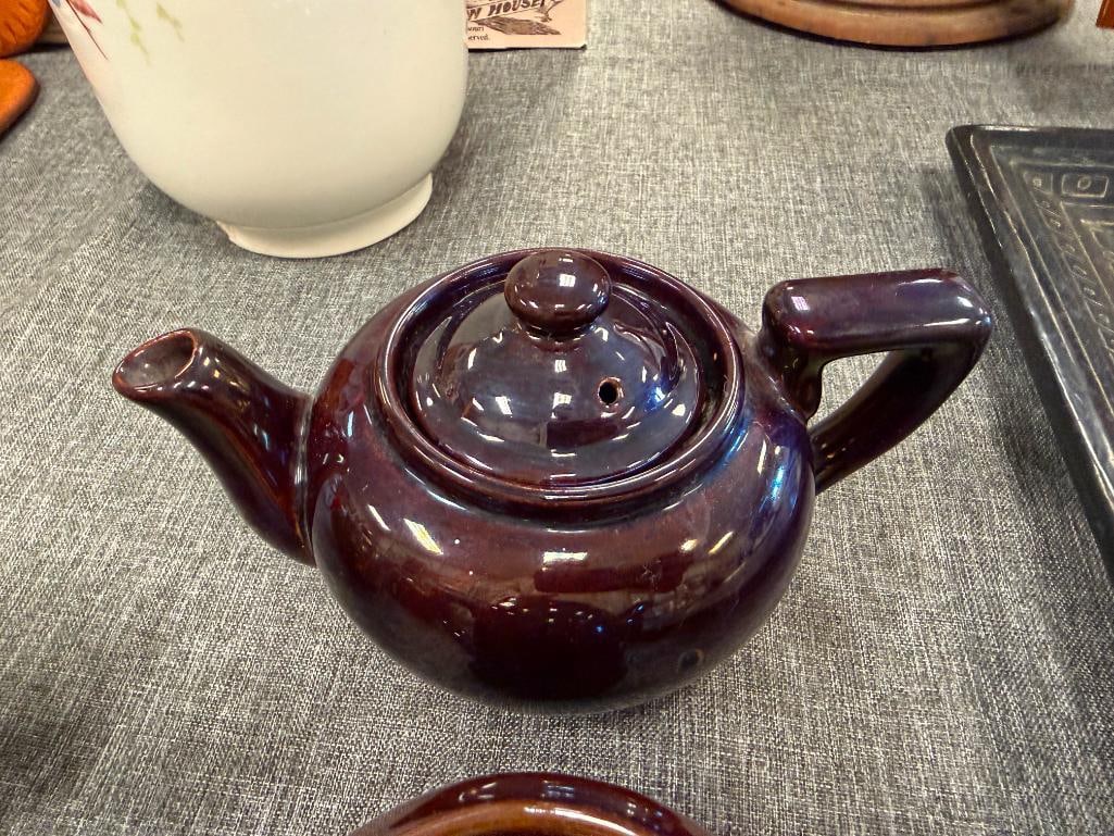 MID-CENTURY HALL AND JAPAN / OCCUPIED JAPAN MADE CERAMIC TEAPOTS - 20