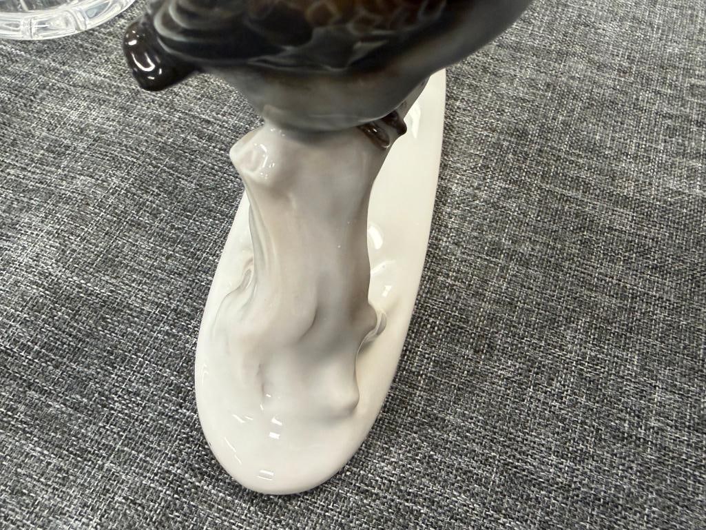 VINTAGE ROSENTHAL PORCELAIN FIGURINE OF THREE PERCHED SPARROWS DESIGNED BY KARL HIMMELSTOSS - 7