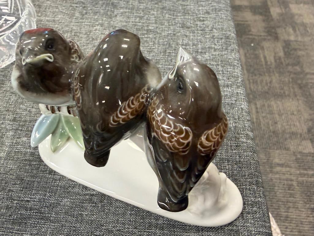 VINTAGE ROSENTHAL PORCELAIN FIGURINE OF THREE PERCHED SPARROWS DESIGNED BY KARL HIMMELSTOSS - 8