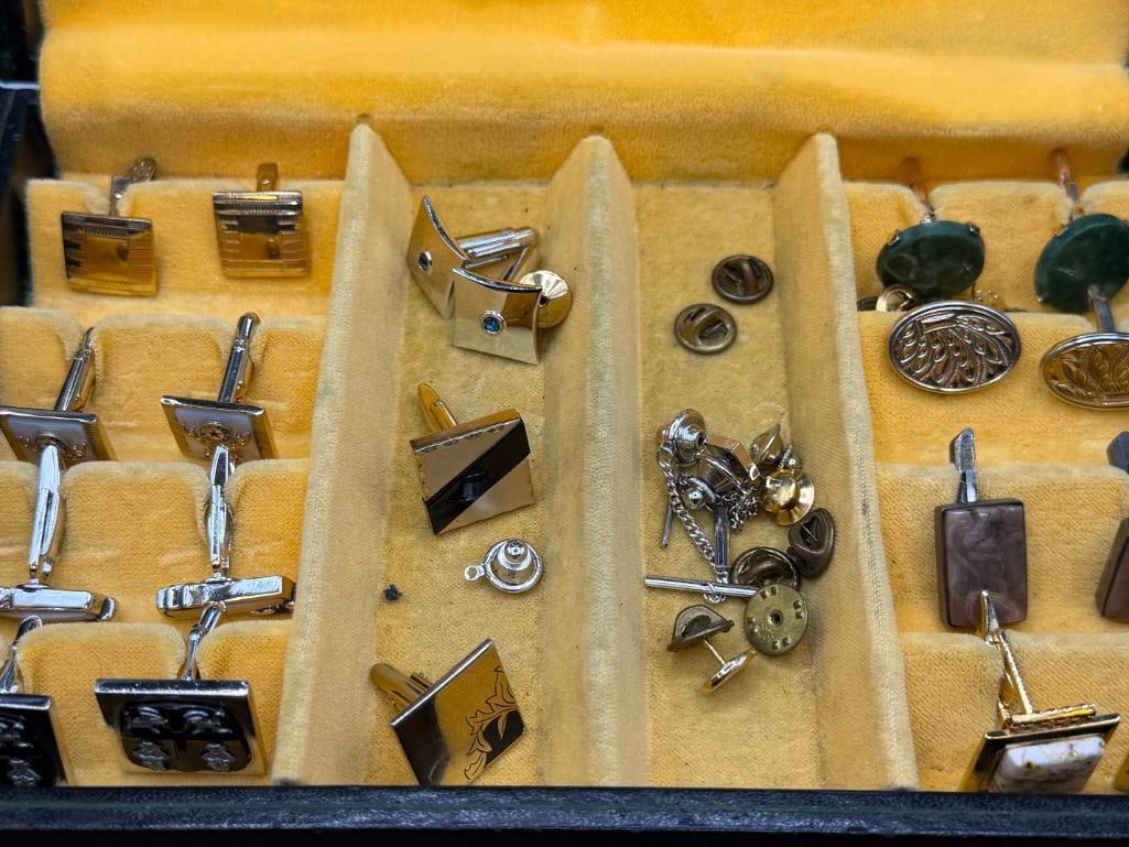 ASSORTED MEN'S CUFF LINKS AND TIE BARS IN JEWELRY CASE - 2