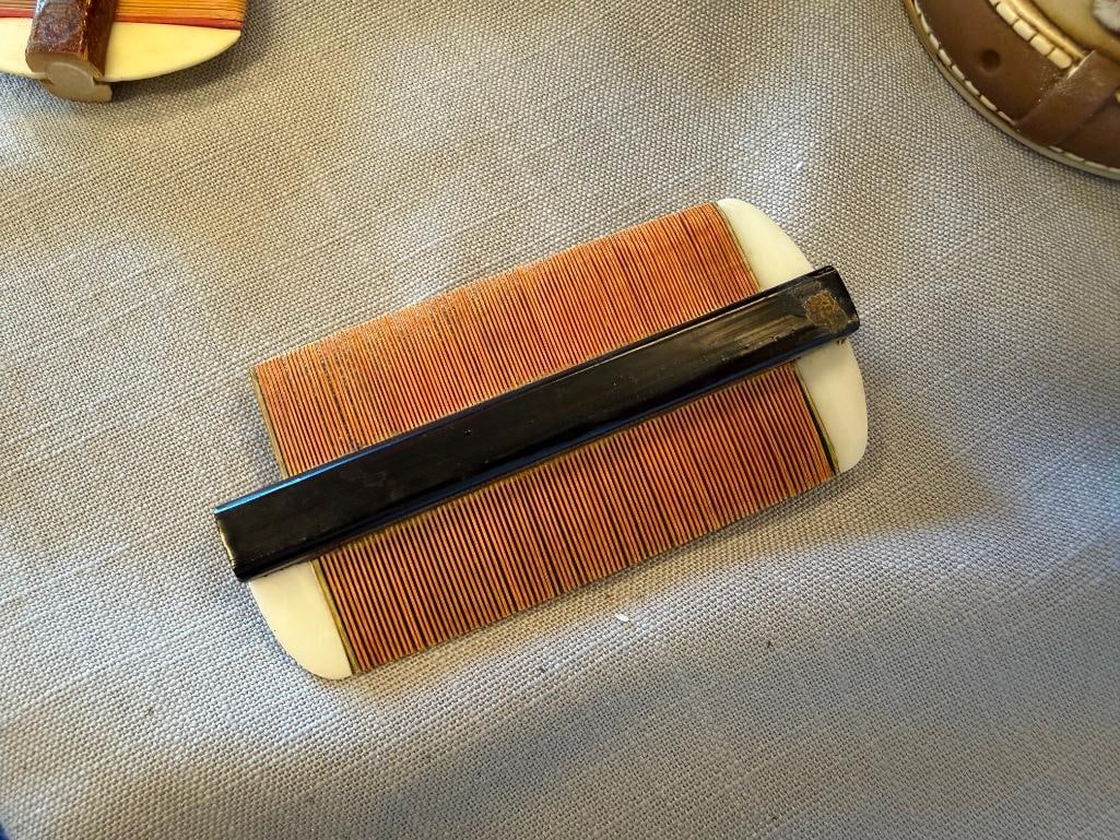 ANTIQUE CHINESE BAMBOO AND BONE DOUBLE-SIDED HAIR COMBS - 5