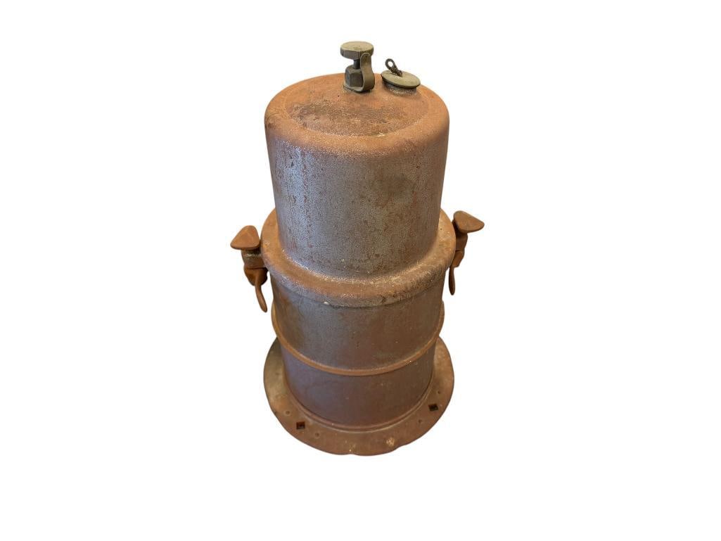 EARLY 1900'S AUTOMOBILE / MOTORCYCLE CARBIDE ACETYLENE GENERATOR (1 of 8)