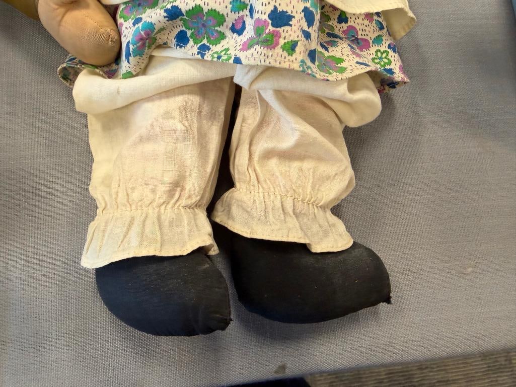 1940'S WWII DOLLYWOD STUDIOS DOLLYWOOD DEFENSE DOLL MADE IN CALIFORNIA AND RAGGEDY ANNE DOLL - 11