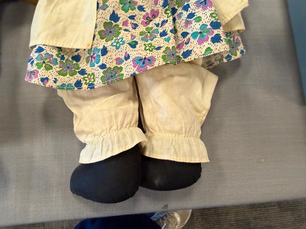 1940'S WWII DOLLYWOD STUDIOS DOLLYWOOD DEFENSE DOLL MADE IN CALIFORNIA AND RAGGEDY ANNE DOLL - 14