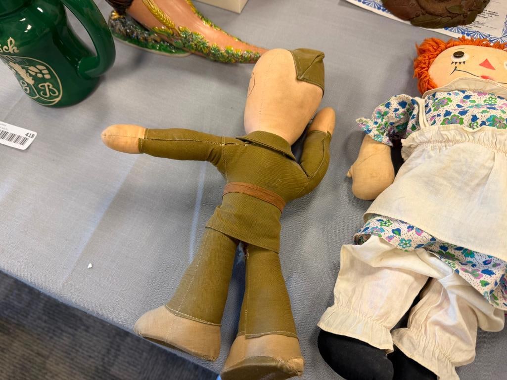 1940'S WWII DOLLYWOD STUDIOS DOLLYWOOD DEFENSE DOLL MADE IN CALIFORNIA AND RAGGEDY ANNE DOLL - 7