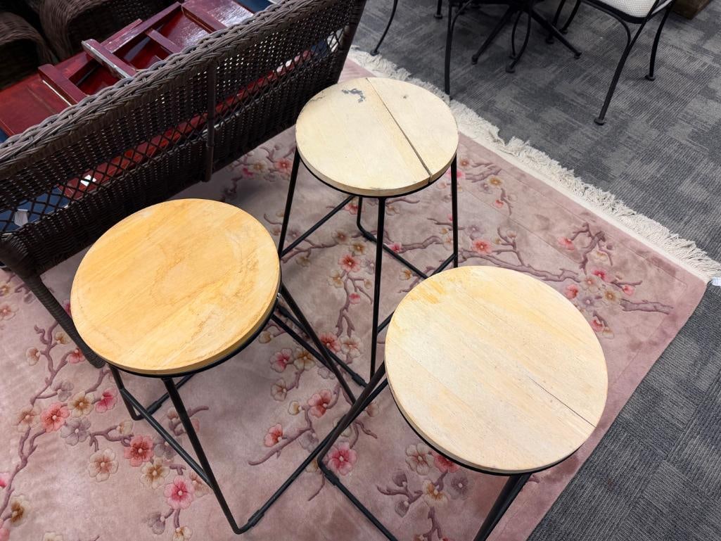 SET OF THREE OUTDOOR / INDOOR METAL AND WOOD ROUND PUB HEIGHT STOOLS - 4