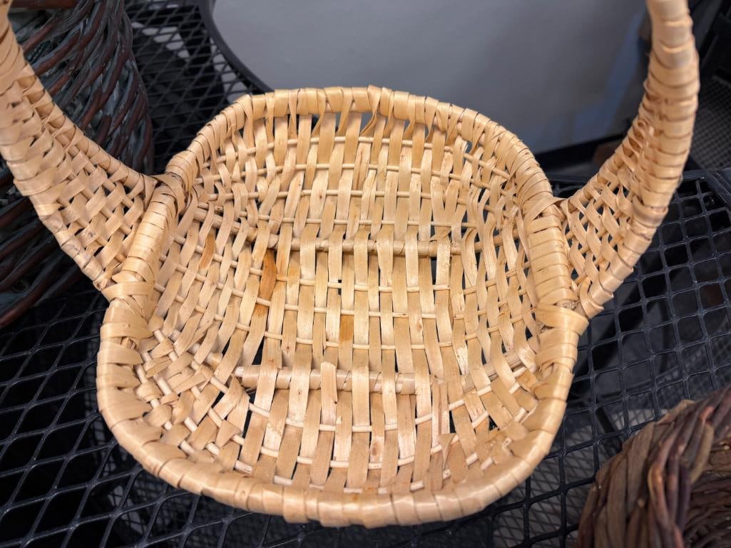 SIX ASSORTED METAL WIRE AND WICKER / TWIG WOVEN BASKETS ASSORTED STYLES AND SHAPES - 5
