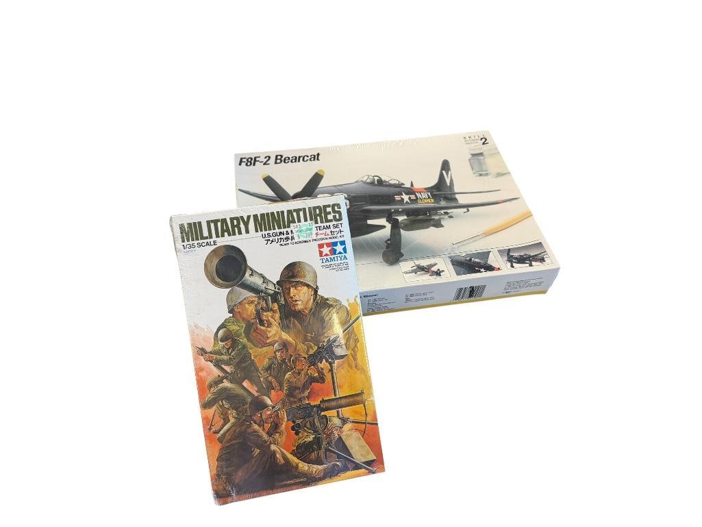 THREE MILITARY MODELS INCLUDING TAMIYA 1/35 SCALE U.S. GUN AND MORTAR TEAM SET (1 of 10)