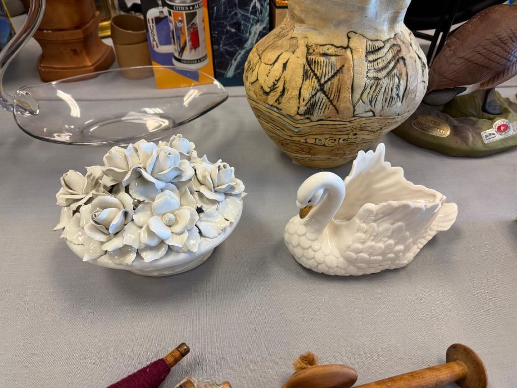 CPL ITALIAN WHITE PORCELAIN FLORAL BOUQUET LIDDED BOWL WITH FIGURAL ROSES AND ARCO CERAMIC SWAN - 2