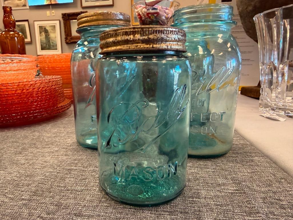 FIVE ANTIQUE AQUA BLUE TINTED GLASS BALL PERFECT MASON JARS INCLUDING SOME LIDS - 4