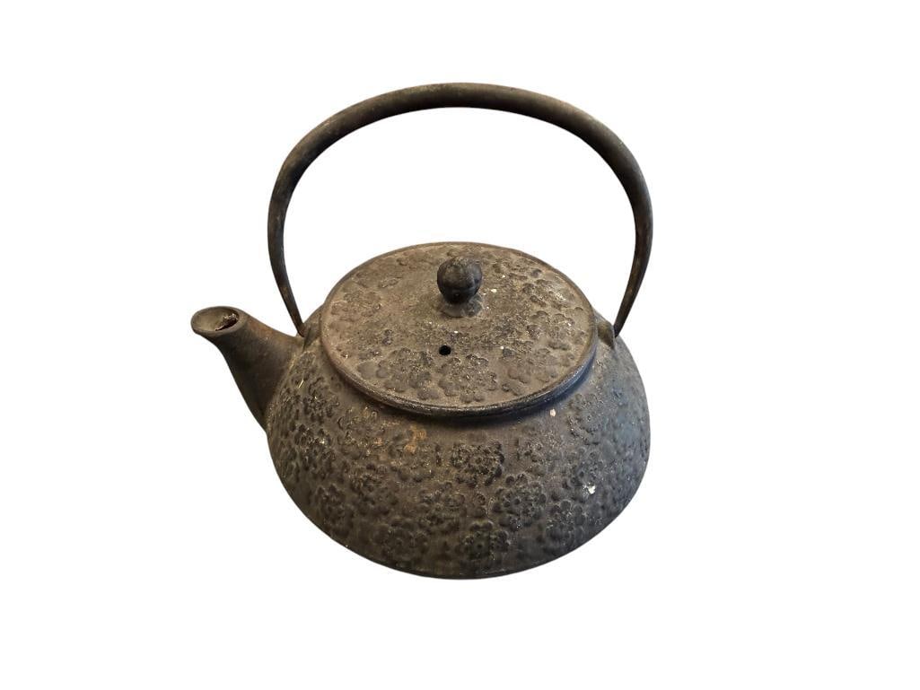 VINTAGE JAPANESE CAST IRON TEA VESSEL / TETSUBIN FEATURING CHERRY BLOSSOM PATTERN: INCLUDES METAL INSERT 6" X 5 1/2" X 3 1/4"