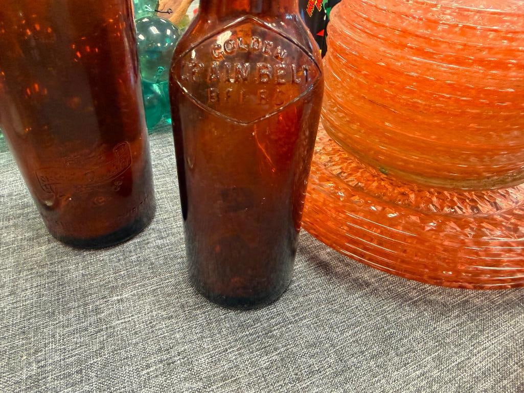 SEVEN ASSORTED ANTIQUE GLASS BOTTLES INCLUDING VALLEY DAIRY AND CRYSTAL MILK BOTTLES - 16