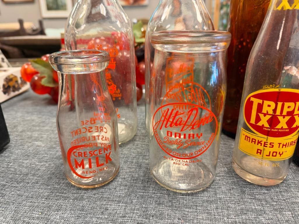 SEVEN ASSORTED ANTIQUE GLASS BOTTLES INCLUDING VALLEY DAIRY AND CRYSTAL MILK BOTTLES - 3