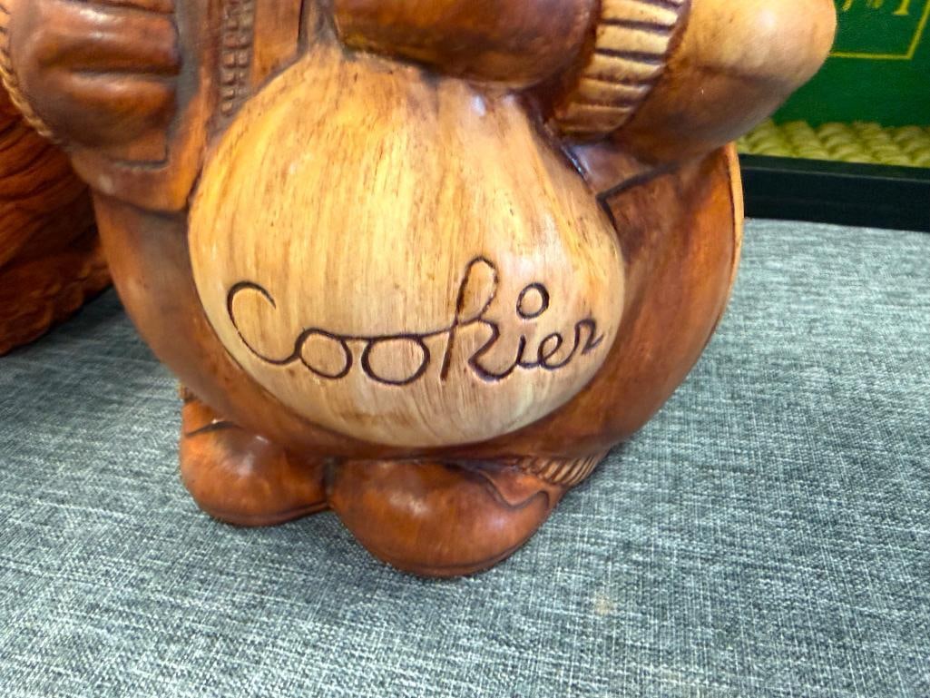 VINTAGE TREASURE CRAFT FIGURAL PIG CERAMIC COOKIE JAR AND ATLANTIC MOLD ROOSTER CERAMIC COOKIE JAR - 7
