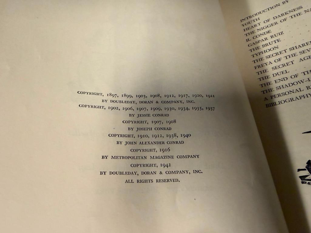 COLLECTION OF SEVEN VINTAGE BOOKS INCLUDING " IDYLLS OF THE KING " BY ALFRED LORD TENNYSON - 12