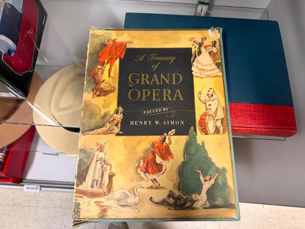 COLLECTION OF SEVEN VINTAGE BOOKS INCLUDING " IDYLLS OF THE KING " BY ALFRED LORD TENNYSON - 15