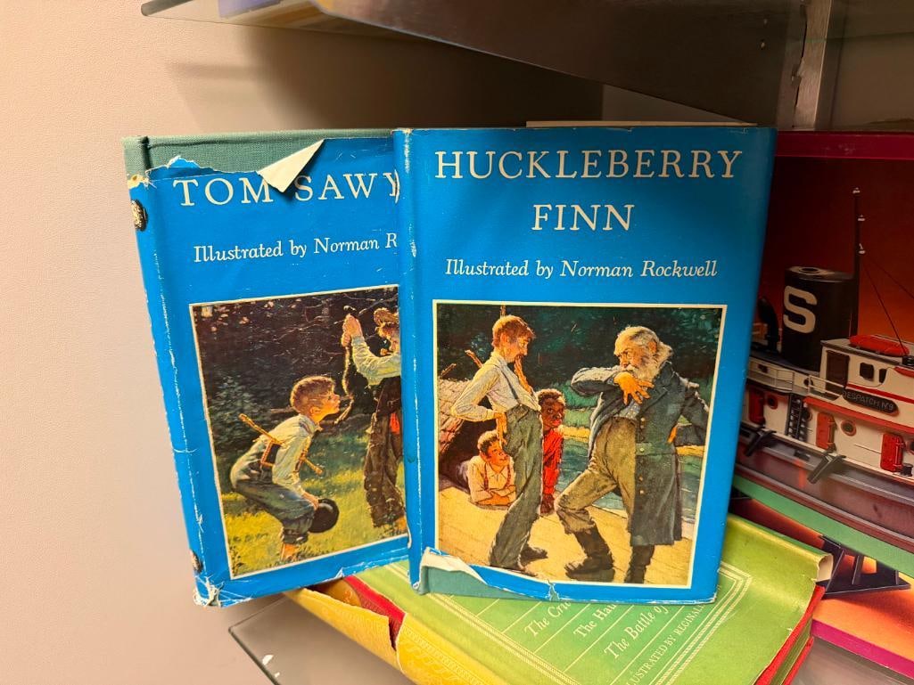 SIX VINTAGE BOOKS INCLUDING " TOM SAWYER " AND " HUCKLEBERRY FINN " ILLUSTRATED BY NORMAN ROCKWELL - 6